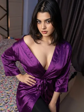 Lucknow call girls hotel delivery